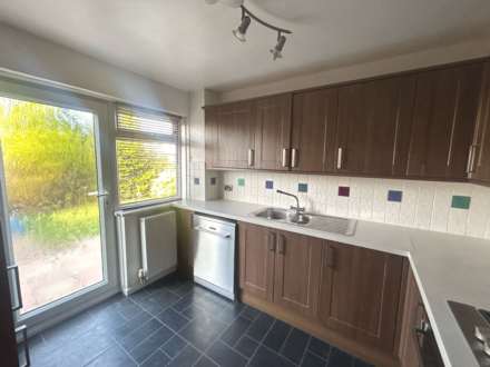 Leander Crescent, Renfrew, Image 5