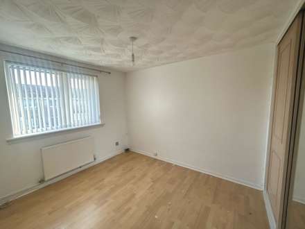 Leander Crescent, Renfrew, Image 7