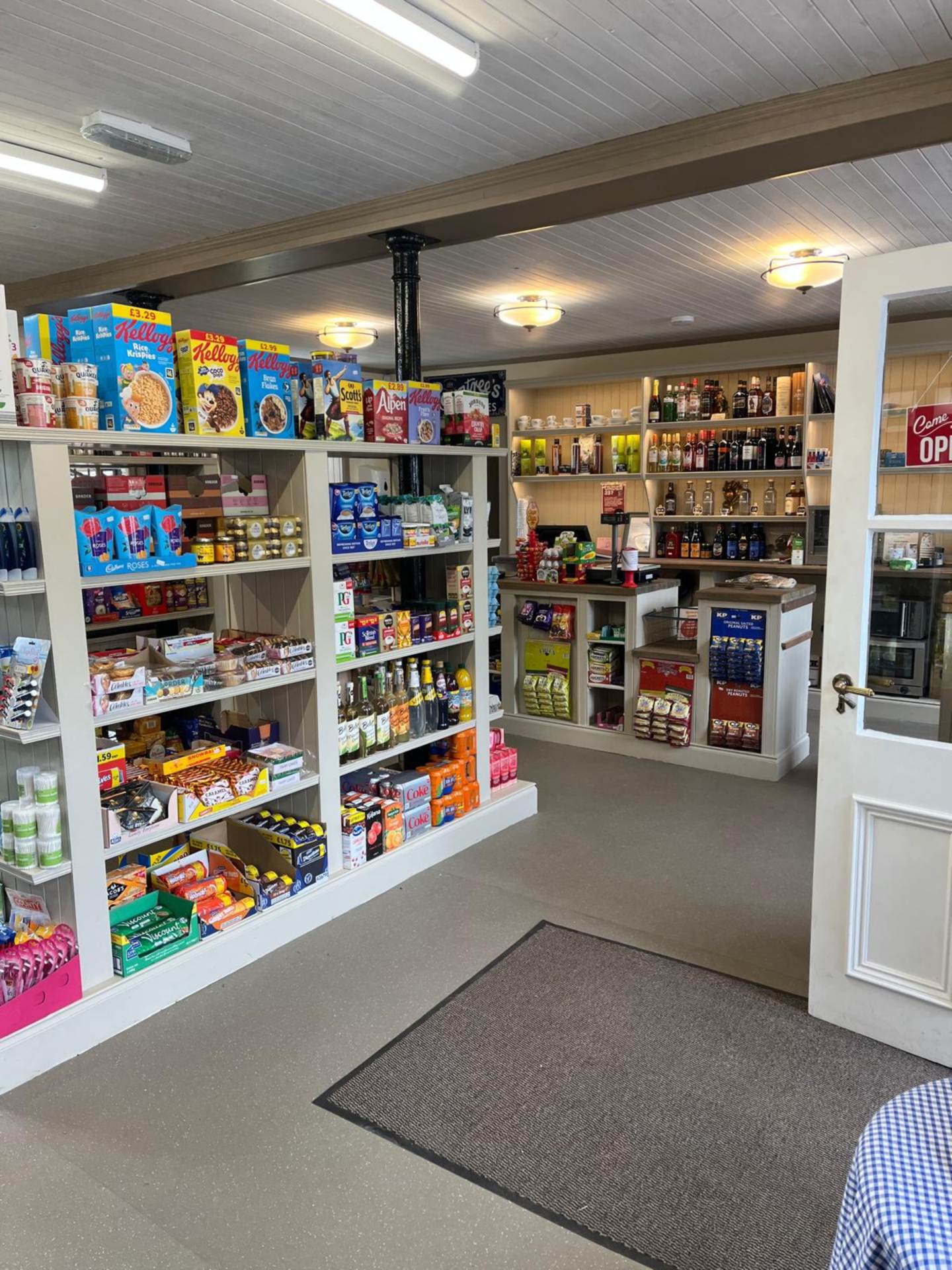 Tayinloan Stores, Kintyre, Tarbert, Image 2