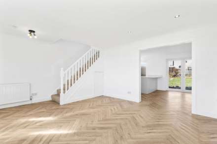 6 Newton Road, Bishopton, Image 7