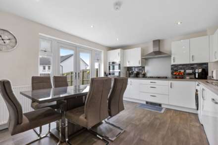 2 Gowanlea Place, Brookfield, PA5 8WH, Image 2