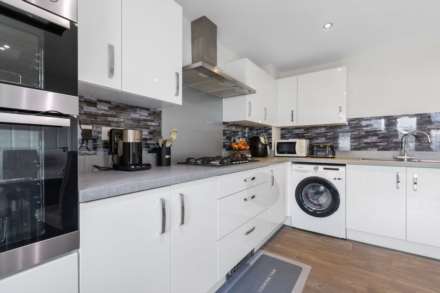 2 Gowanlea Place, Brookfield, PA5 8WH, Image 5