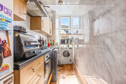 Deanston Drive, Glasgow, G41, Image 4