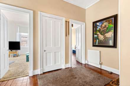 Deanston Drive, Glasgow, G41, Image 8