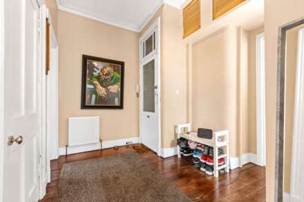 Deanston Drive, Glasgow, G41, Image 9