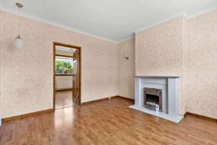 Meikle Avenue, Renfrew, PA4, Image 2
