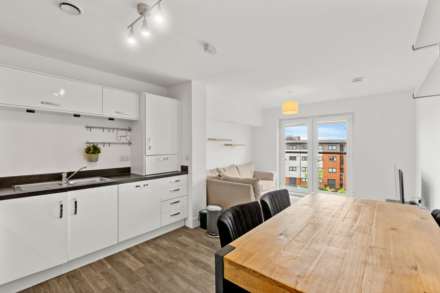Mulberry Crescent, Renfrew, PA4, Image 4