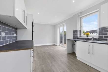 36 Scott Avenue, Johnstone, Image 4
