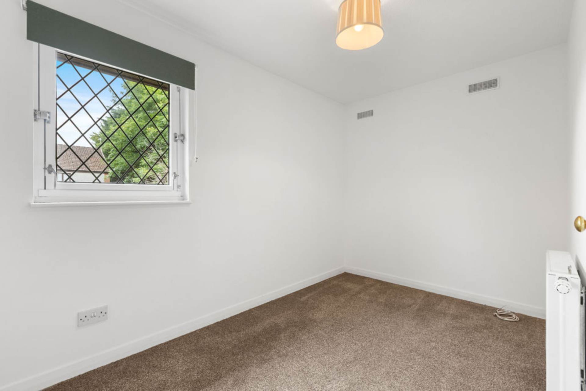 115 Springfield Park, Johnstone, Image 10