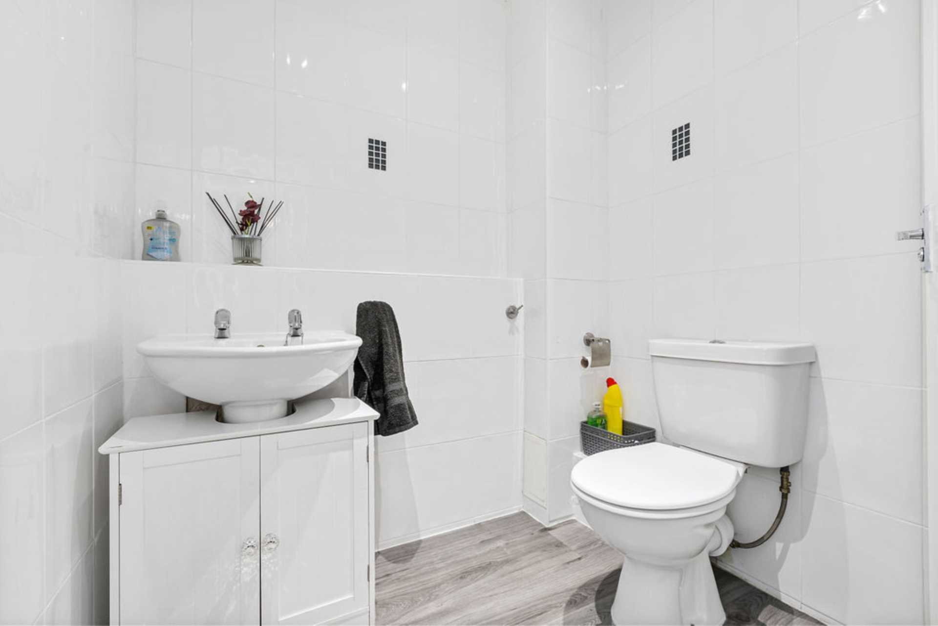 17 Mains Hill, Erskine, Renfrewshire, PA8 7JA, Image 7