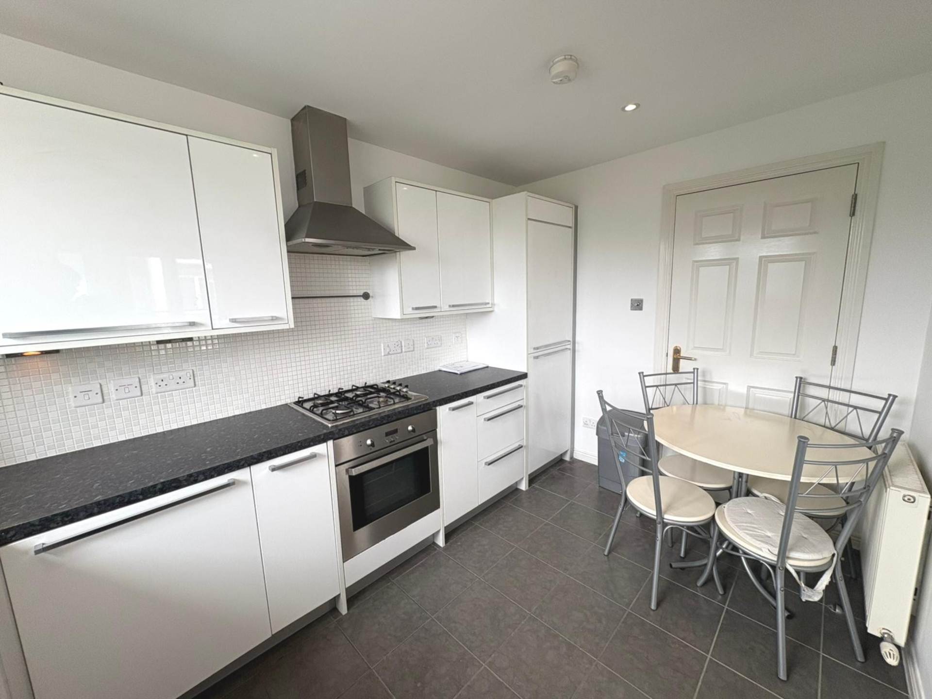 Whimbrel Way, Renfrew, Image 4