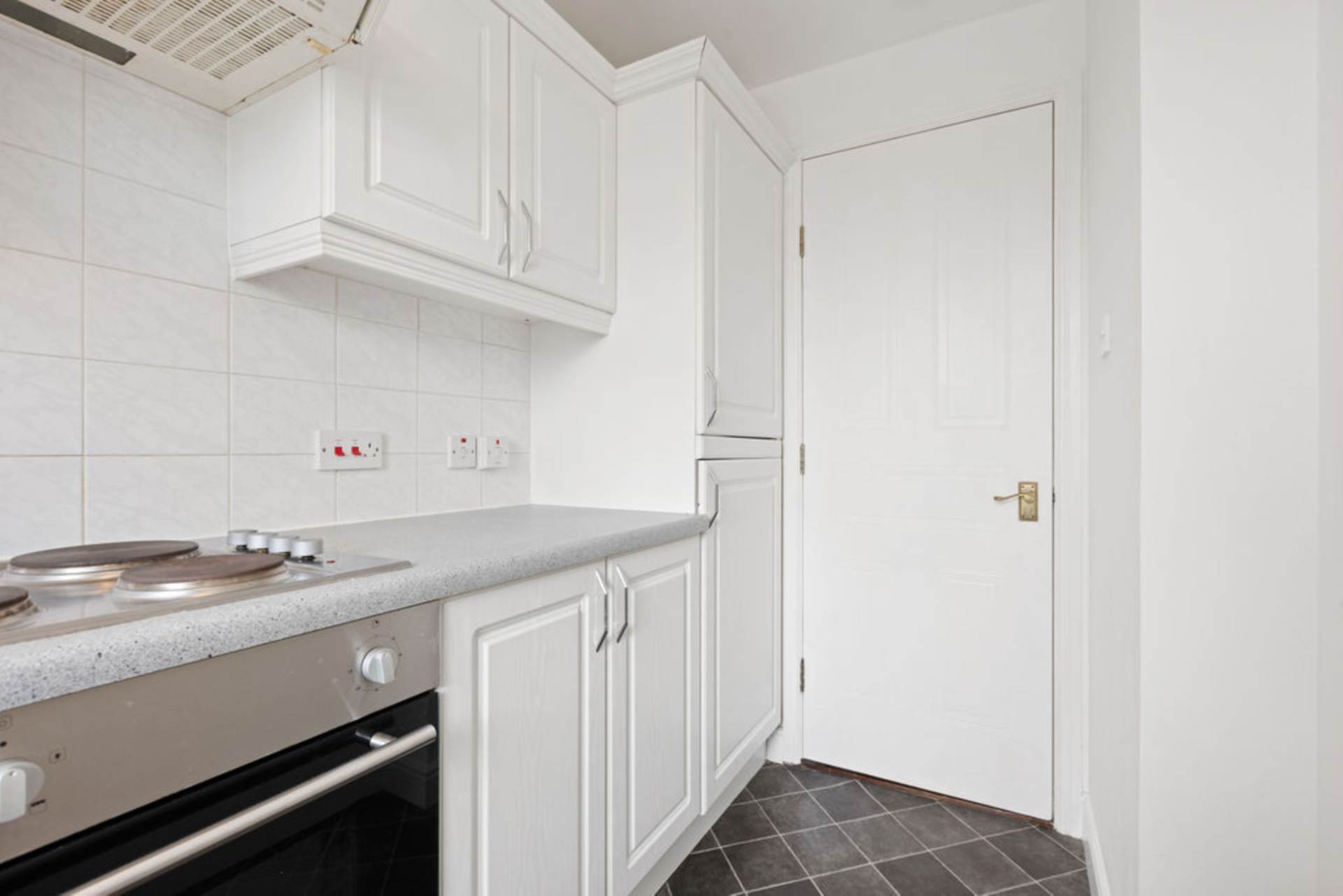 1J St Annes Wynd, Erskine, Image 3
