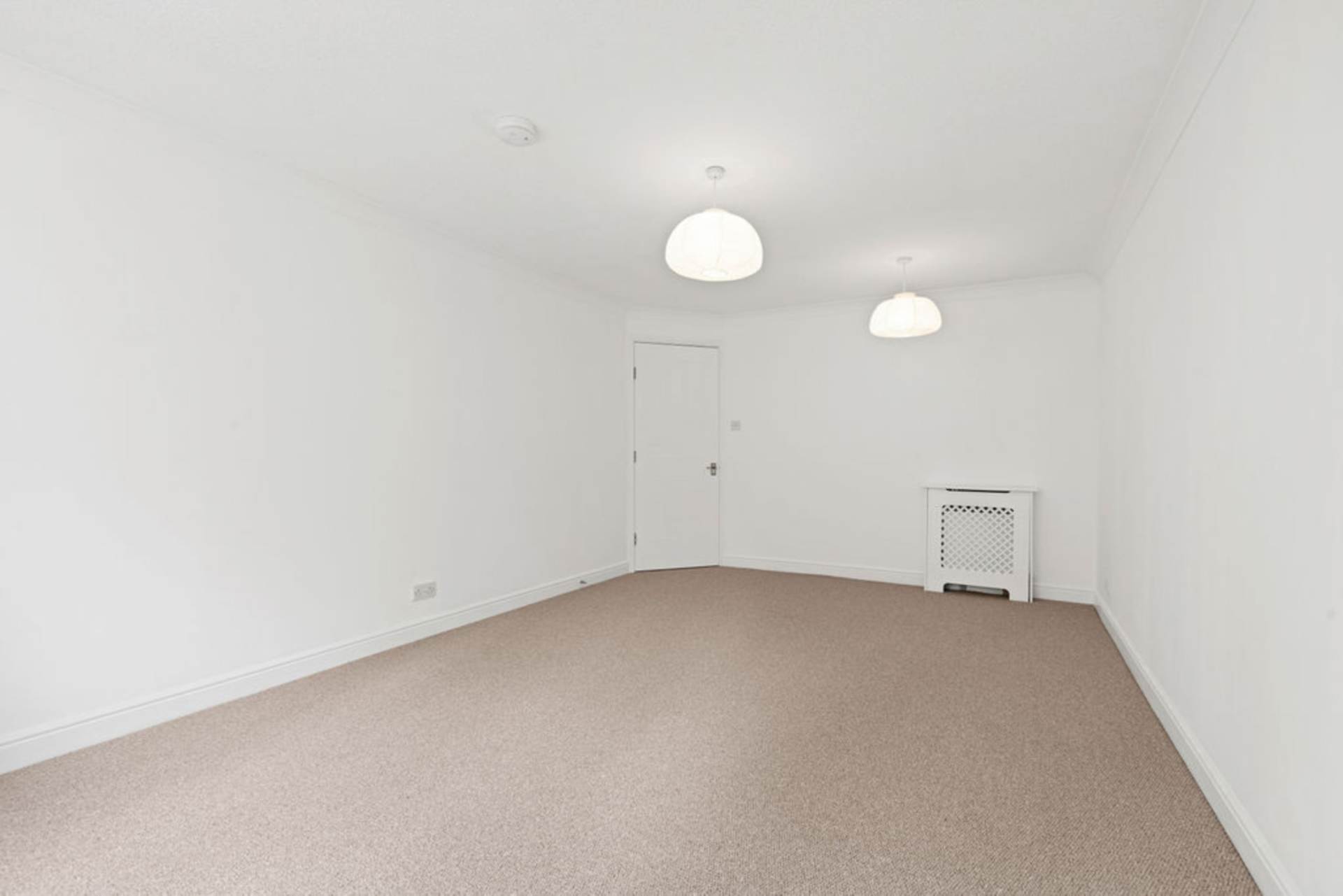 1J St Annes Wynd, Erskine, Image 7