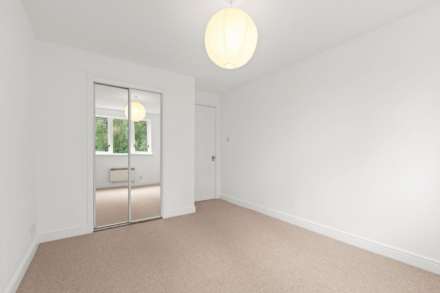 1J St Annes Wynd, Erskine, Image 10