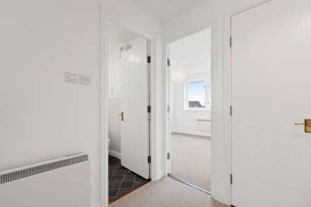 1J St Annes Wynd, Erskine, Image 5