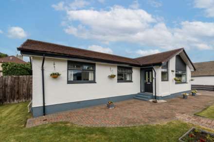 4 Bedroom Bungalow, Luckinsford Road, Inchinnan, PA4 9QN