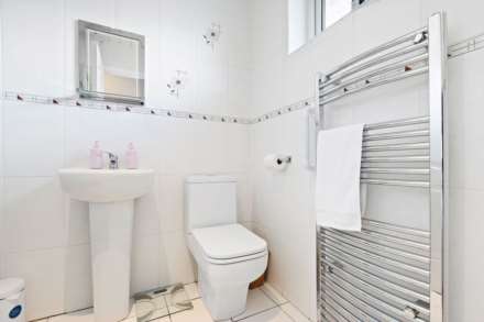 24 Fern Avenue, Erskine, Image 10