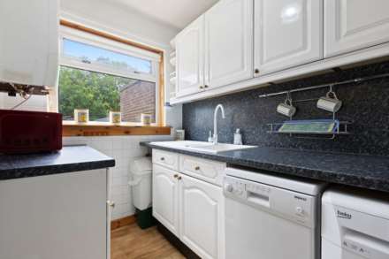 24 Fern Avenue, Erskine, Image 2