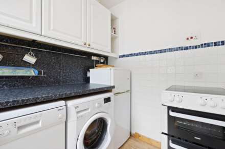 24 Fern Avenue, Erskine, Image 3