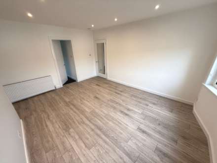 Crags Crescent, Paisley, Image 3