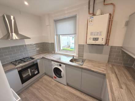 Crags Crescent, Paisley, Image 4
