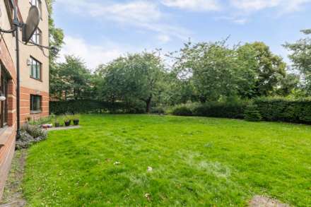 Plantation Park Gardens, Glasgow, G51, Image 14