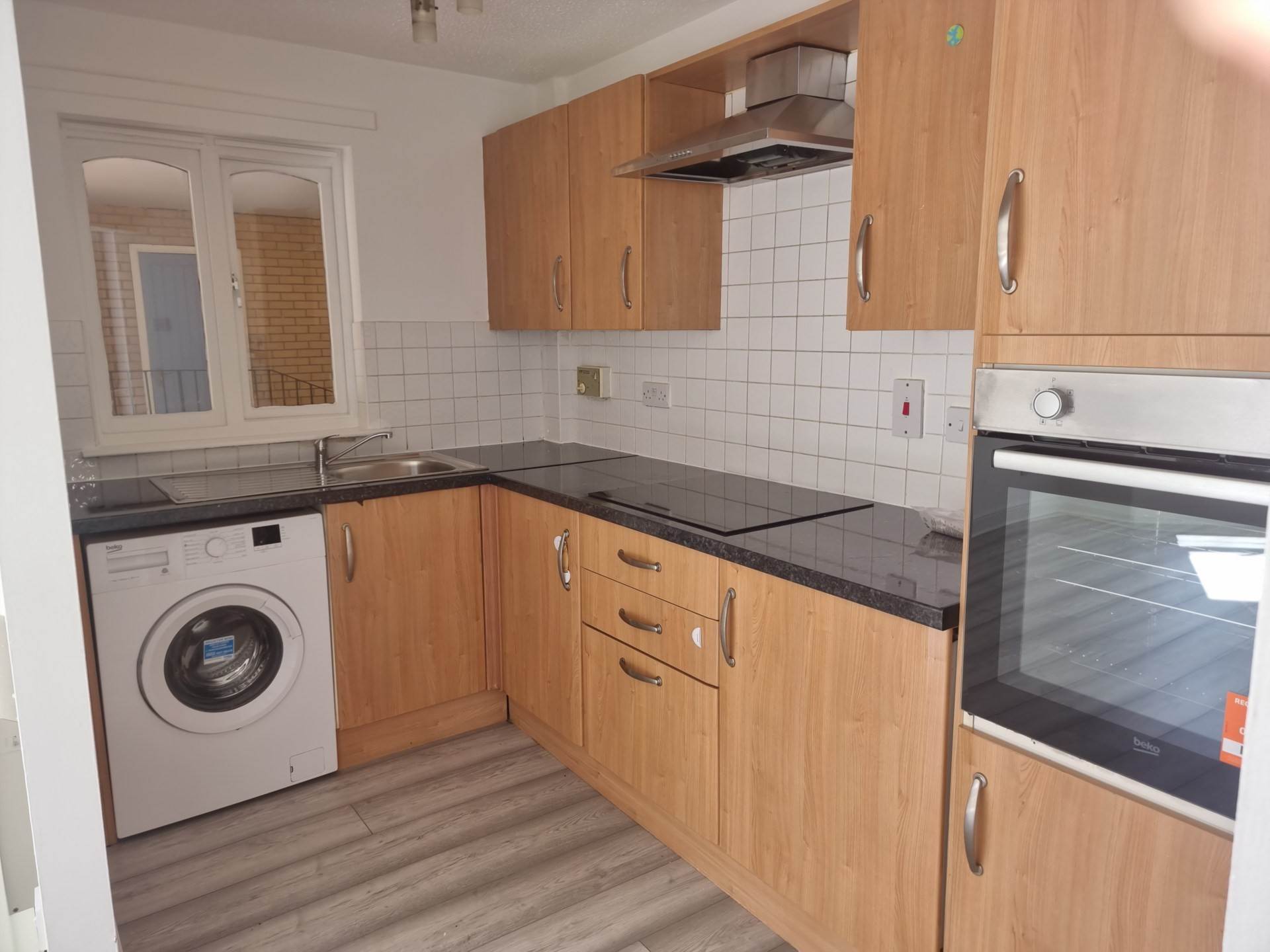 Hughenden Lane, Glasgow, Image 3