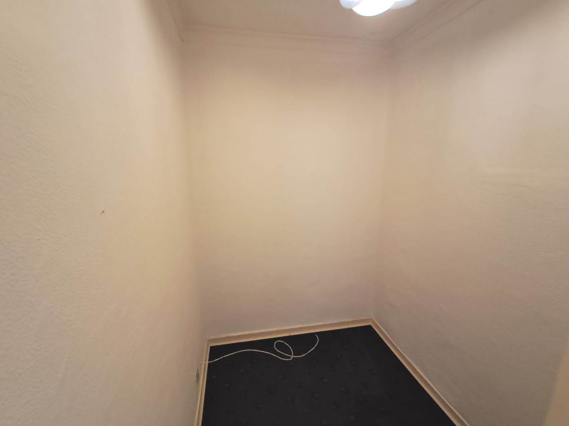 Highholm Street Flat, Port Glasgow, Image 7
