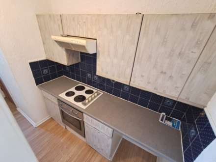 Highholm Street Flat, Port Glasgow, Image 4