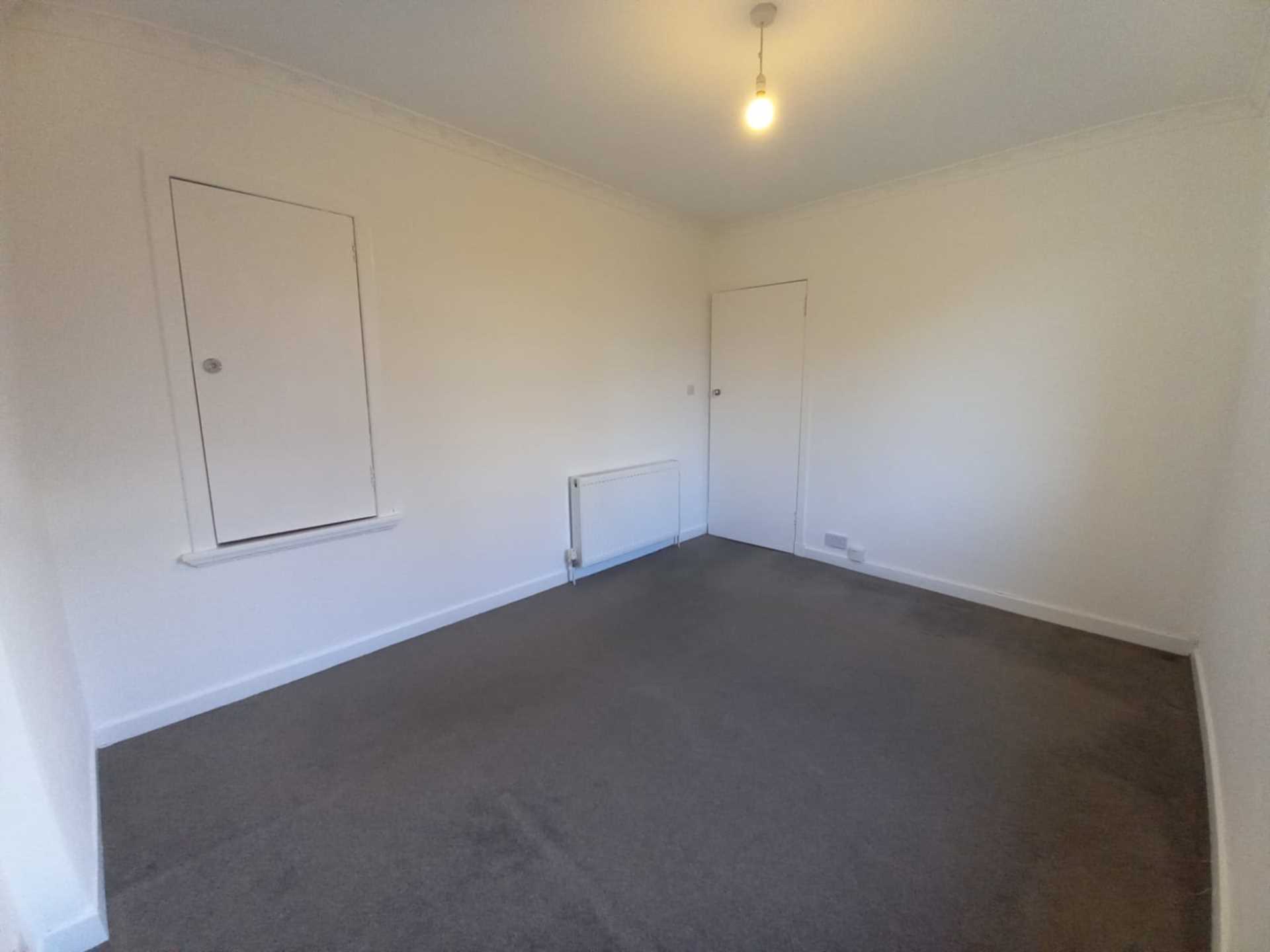 Whitehaugh Ave, Paisley, Image 11