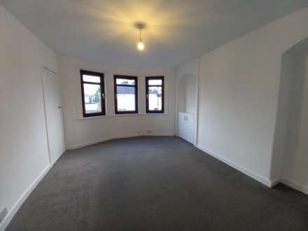 Whitehaugh Ave, Paisley, Image 2
