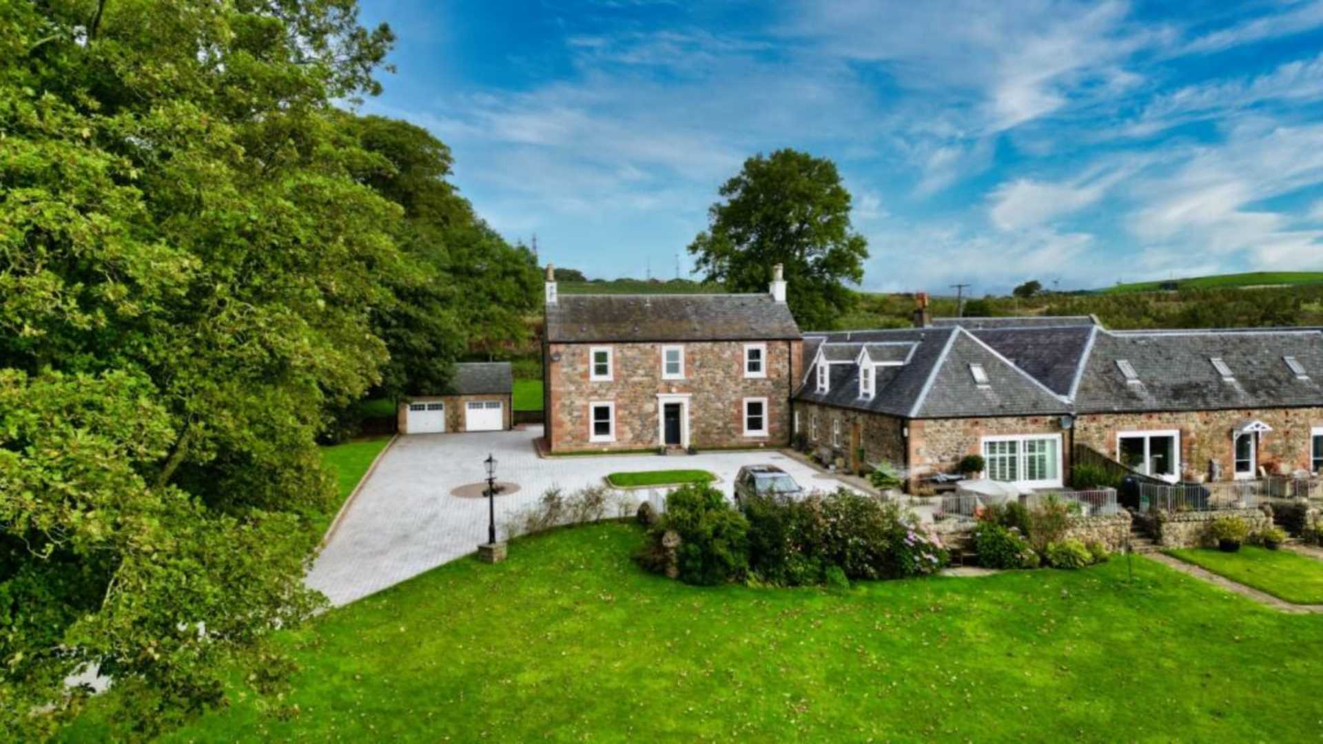 Munnoch Farmhouse, Dalry, Image 1
