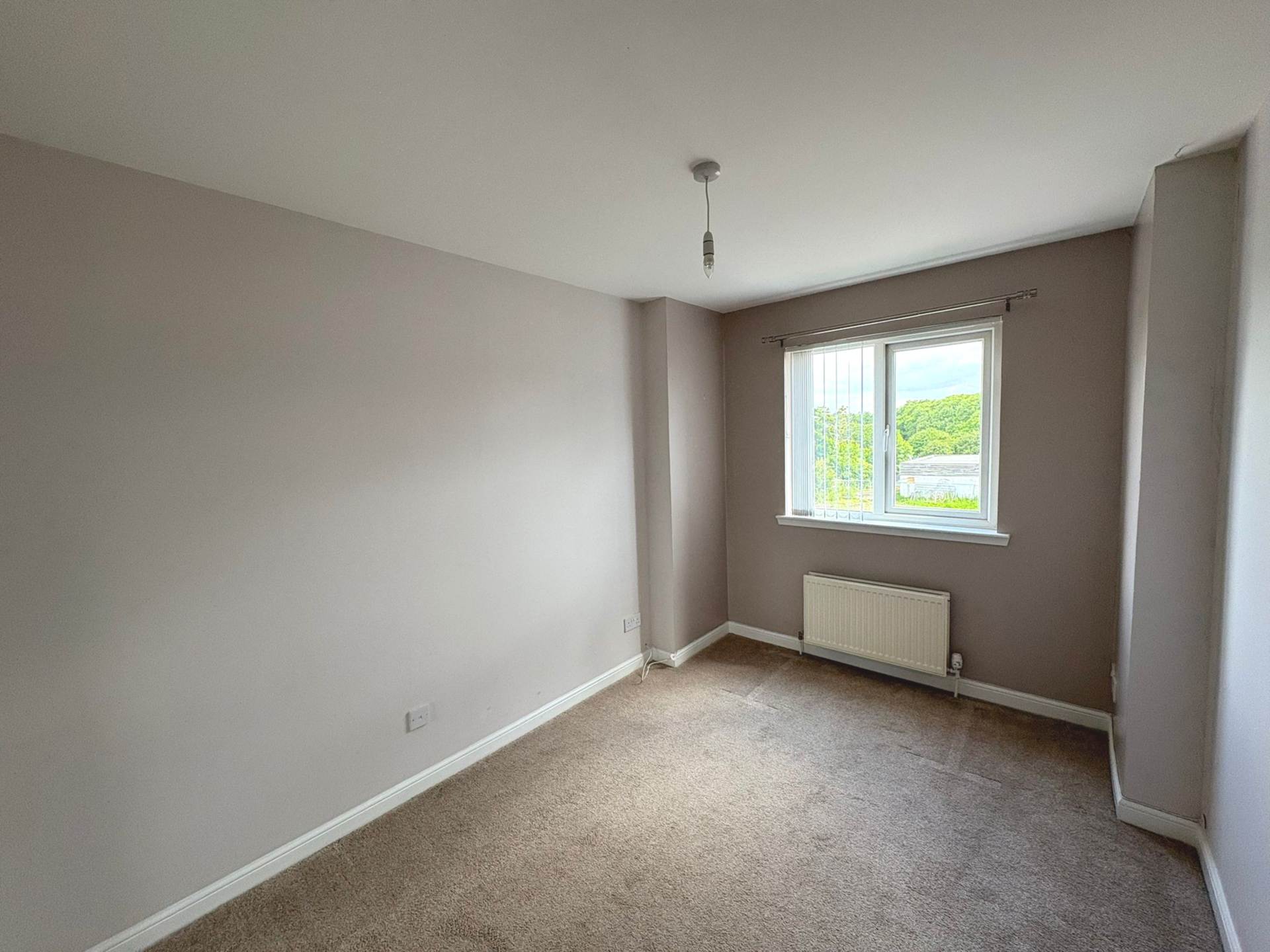 Strachur Crescent, Lambhill, Glasgow, Image 5