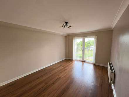 Strachur Crescent, Lambhill, Glasgow, Image 3