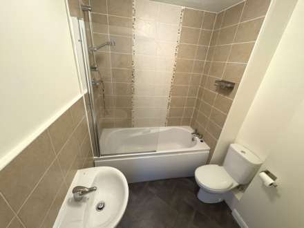 Strachur Crescent, Lambhill, Glasgow, Image 7