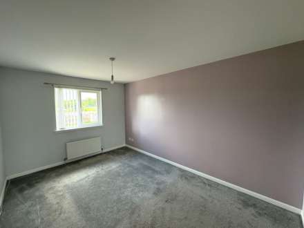 Strachur Crescent, Lambhill, Glasgow, Image 9