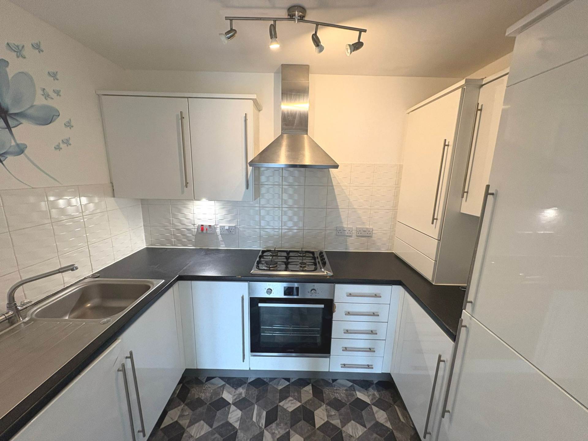 Strachur Crescent, Glasgow, Image 5