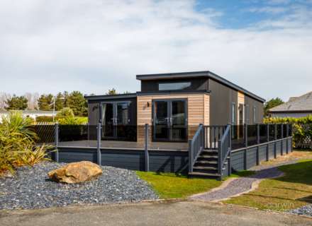 2 Bedroom Lodge, Conwy