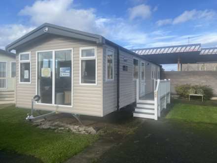 3 Bedroom Caravan, Towyn