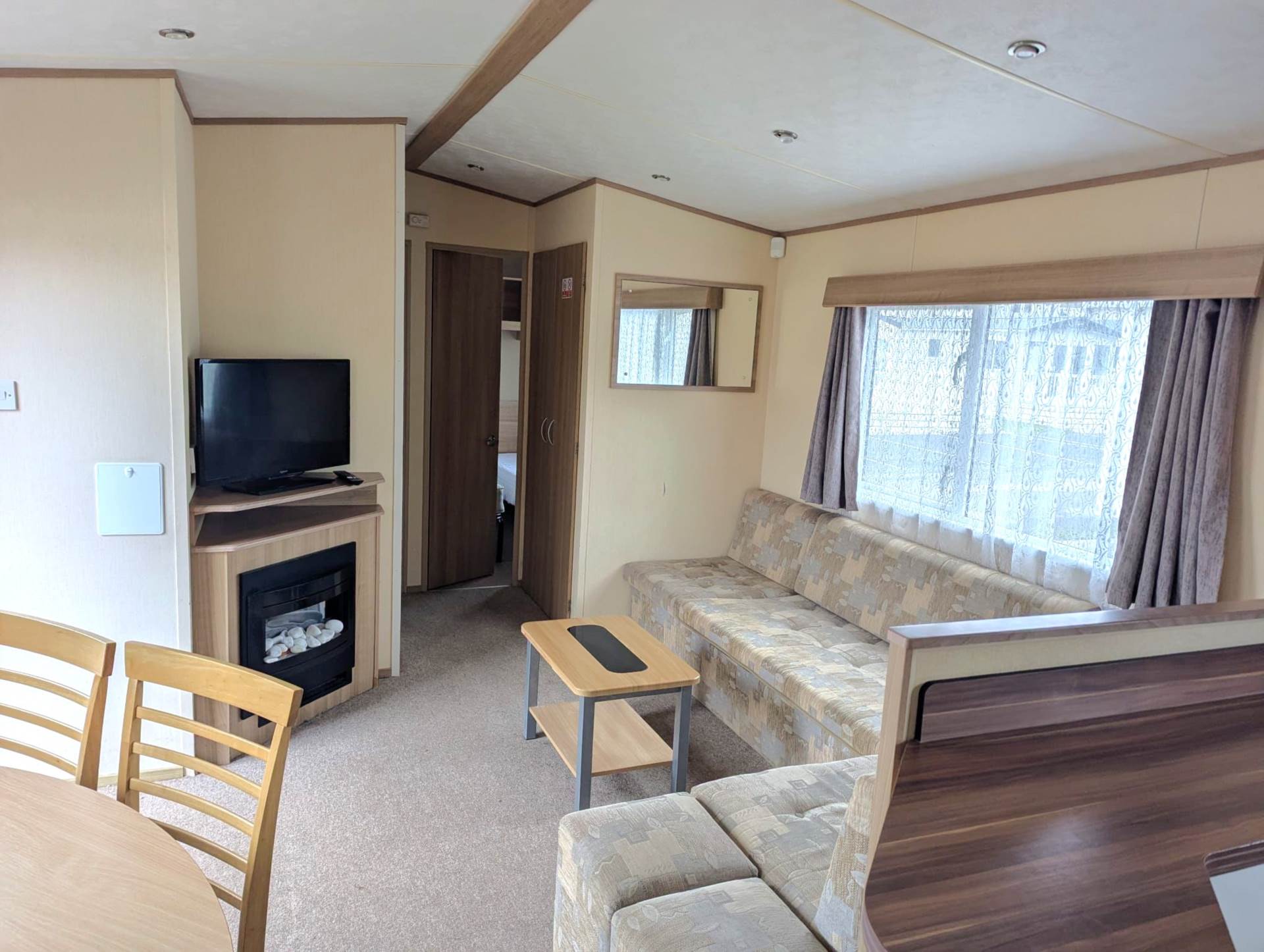 Off Site Sale, Holywell, Image 5