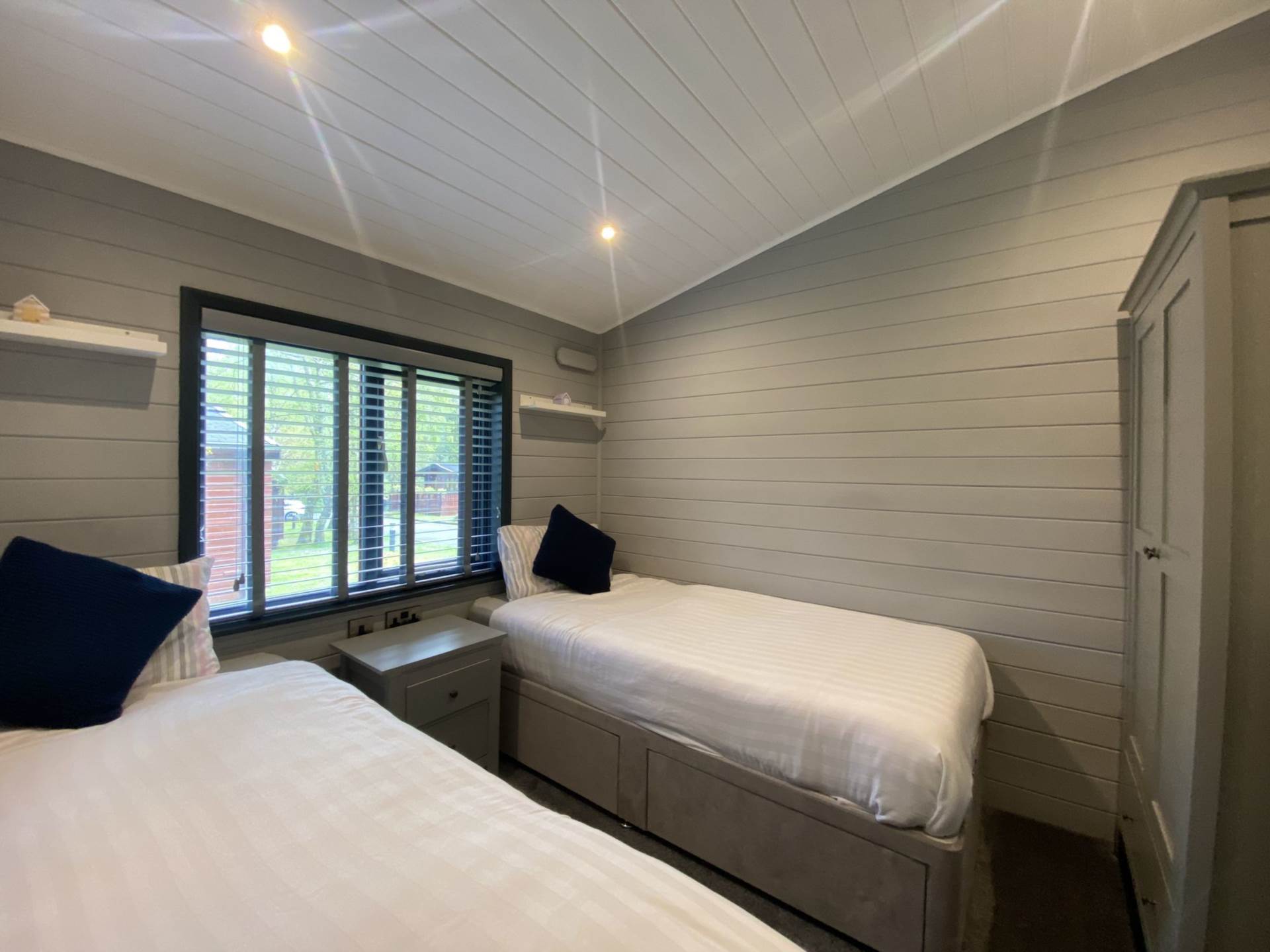 Snowdonia - Absolute Bargain, Image 16