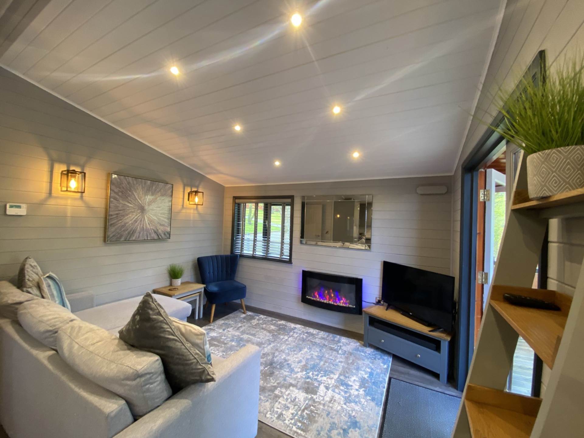 Snowdonia - Absolute Bargain, Image 5