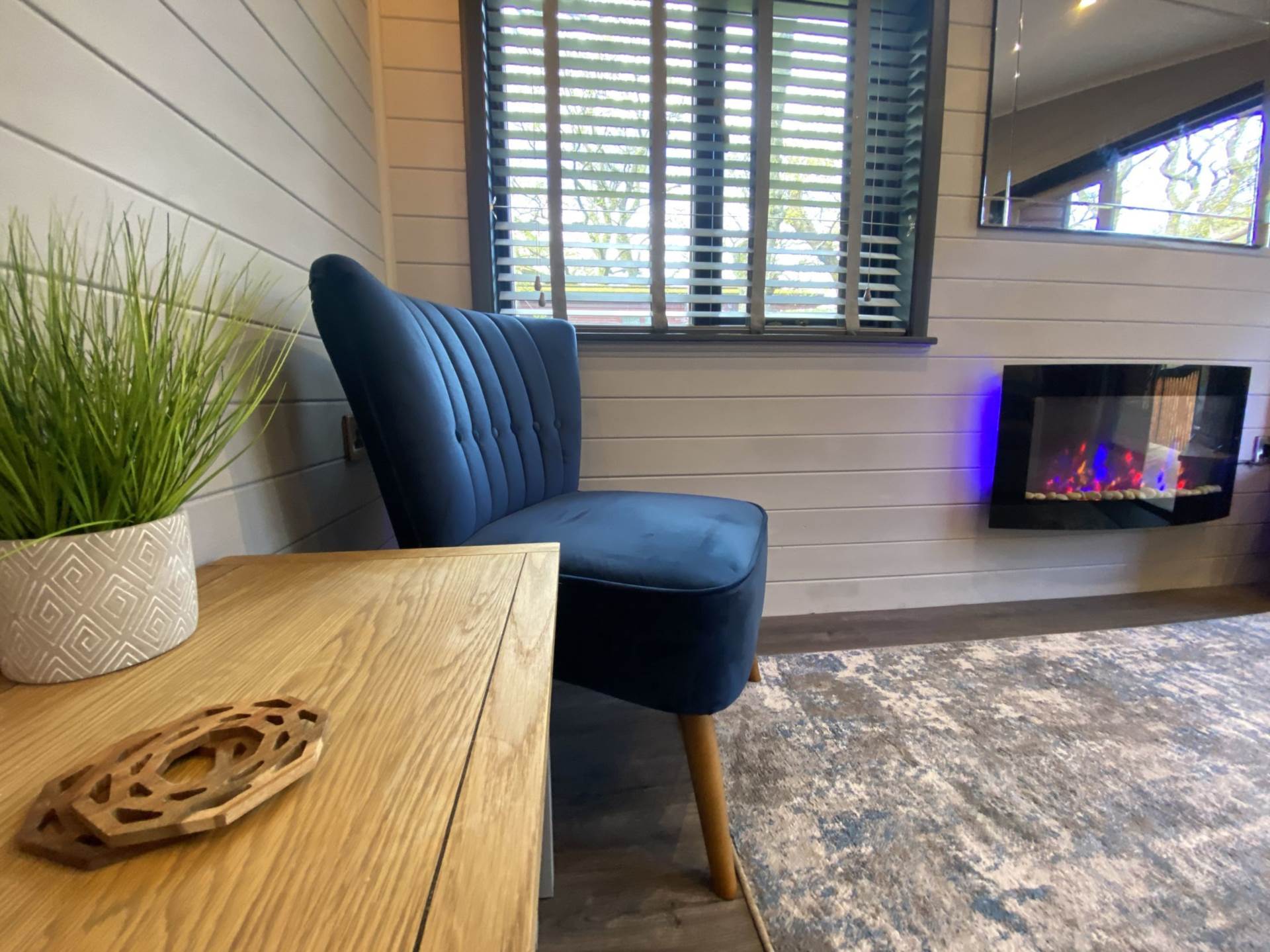 Snowdonia - Absolute Bargain, Image 9