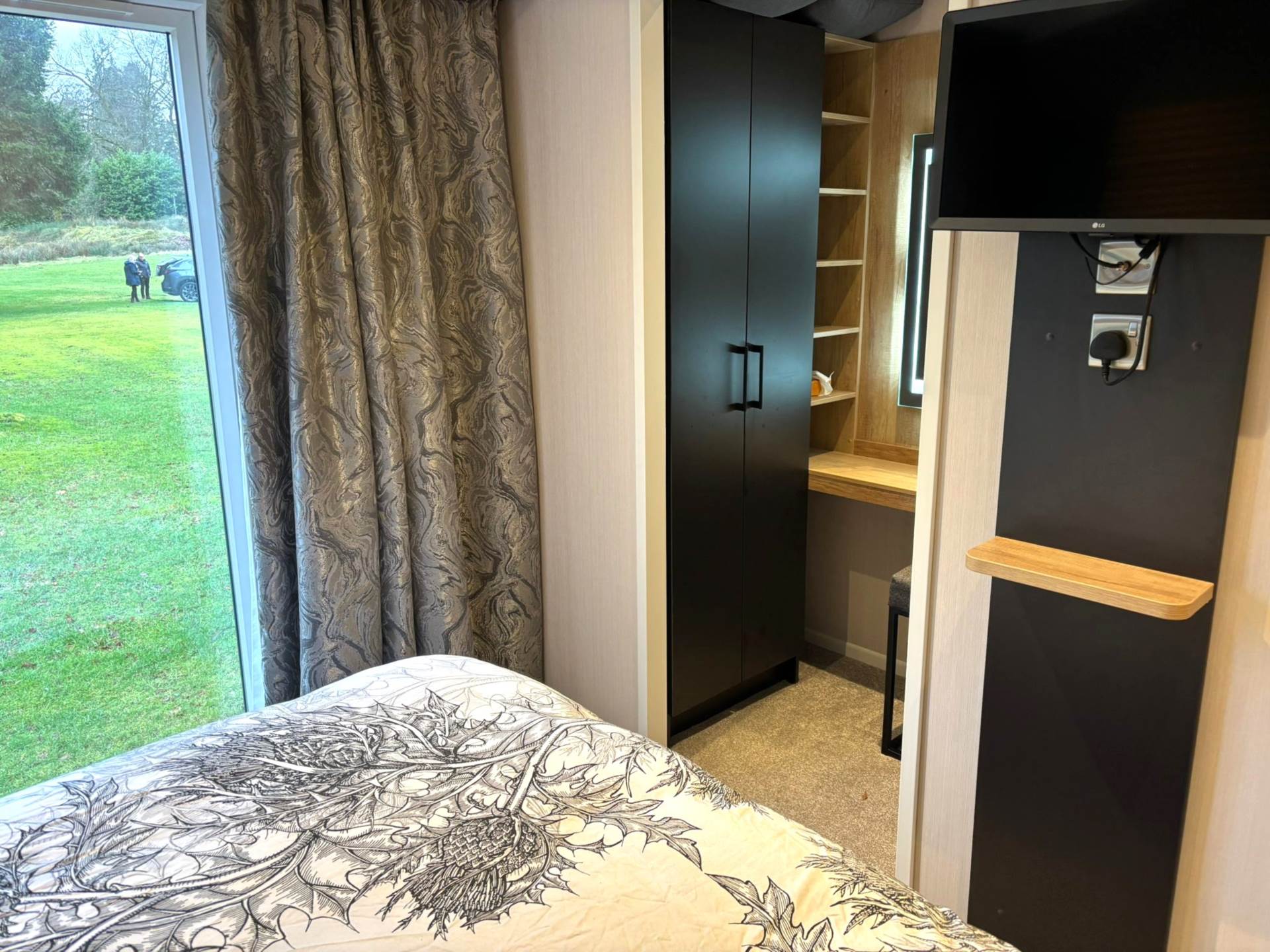 Callander Sterling, Image 18