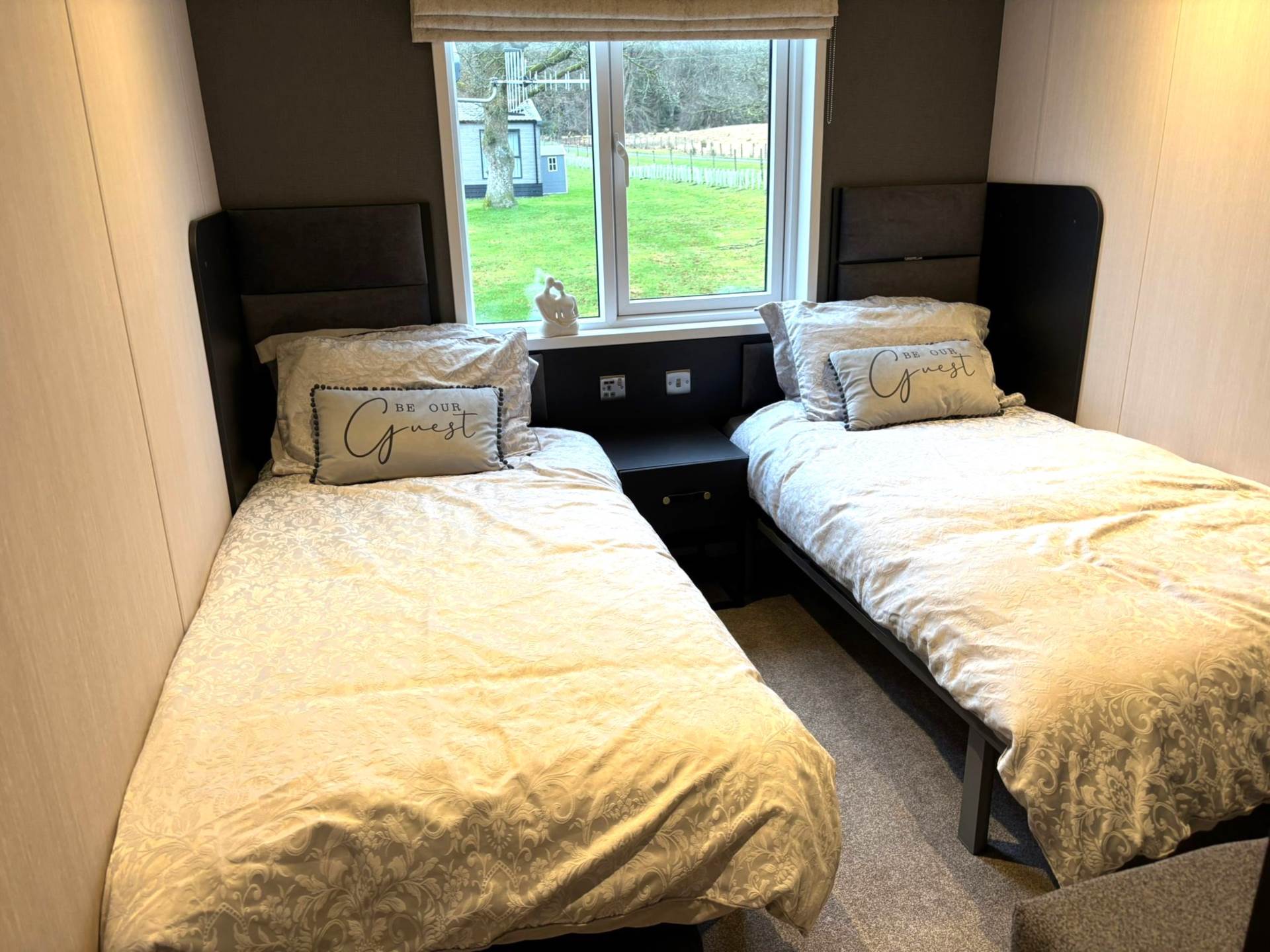 Callander Sterling, Image 22