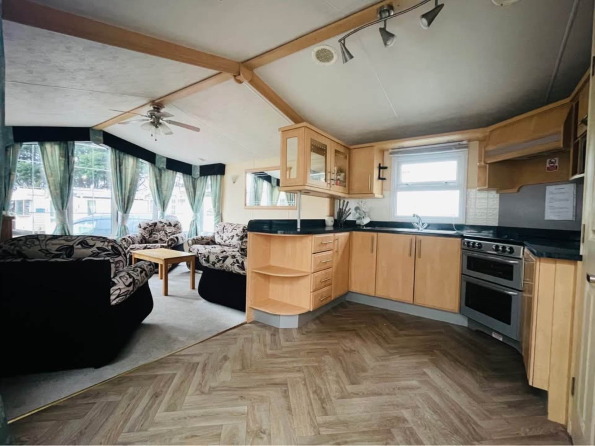 TRADE OFF SITE, Image 4