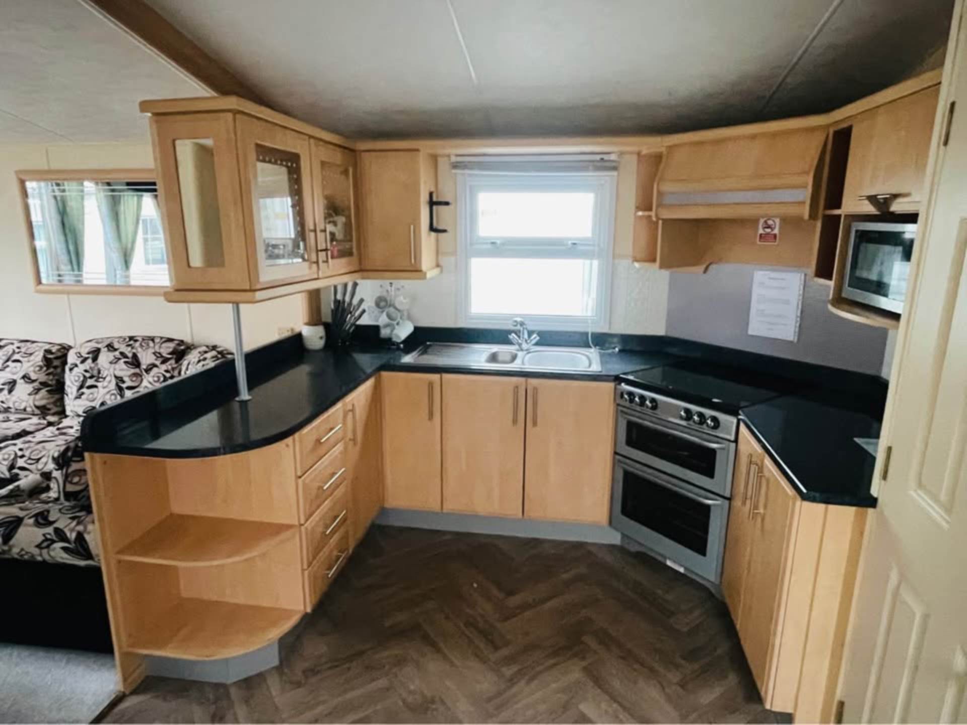 TRADE OFF SITE, Image 5