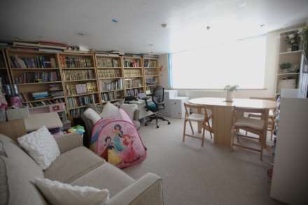 Renishaw Drive, Leicester, Image 13