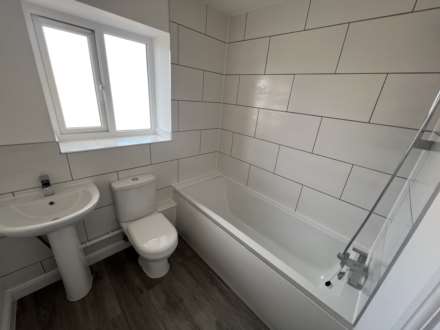 Clayton Drive, Leicester, Image 11