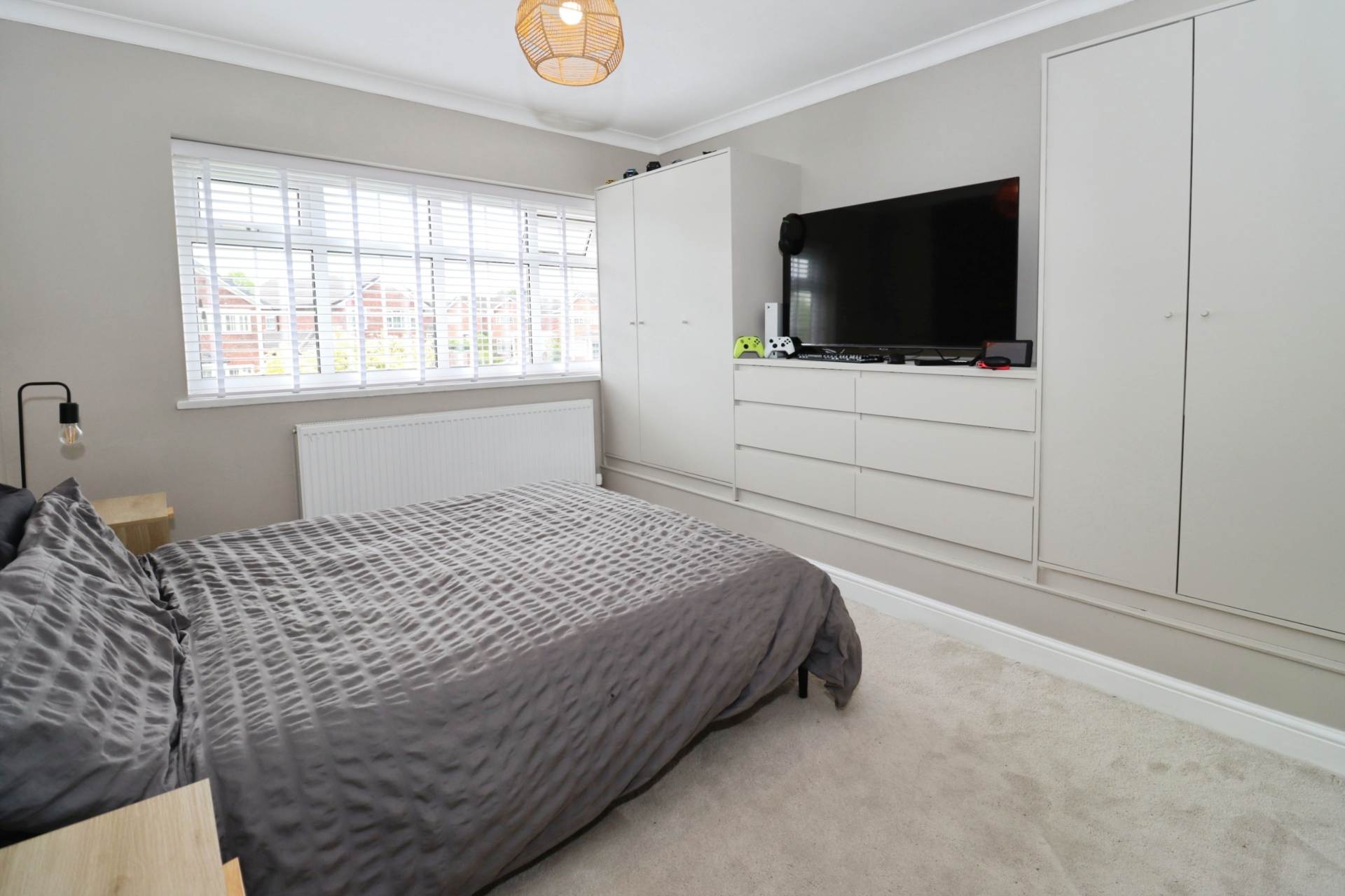 Orston Crescent, Spital, Image 16